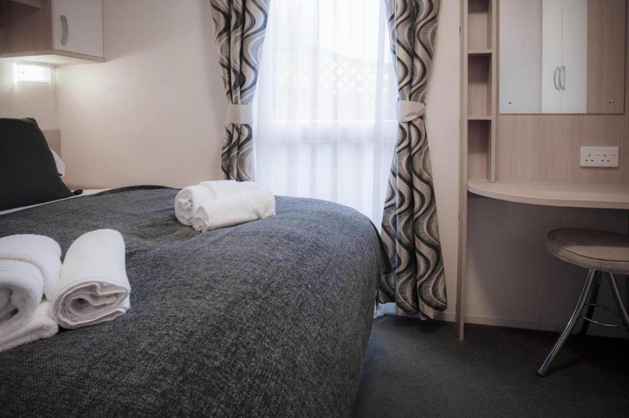 Ty Moselle 12 - 2 Bedroom Holiday Home - Амрот Екстериор снимка