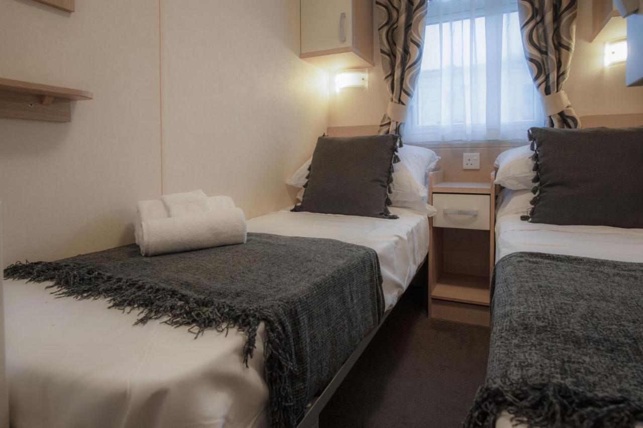Ty Moselle 12 - 2 Bedroom Holiday Home - Амрот Екстериор снимка