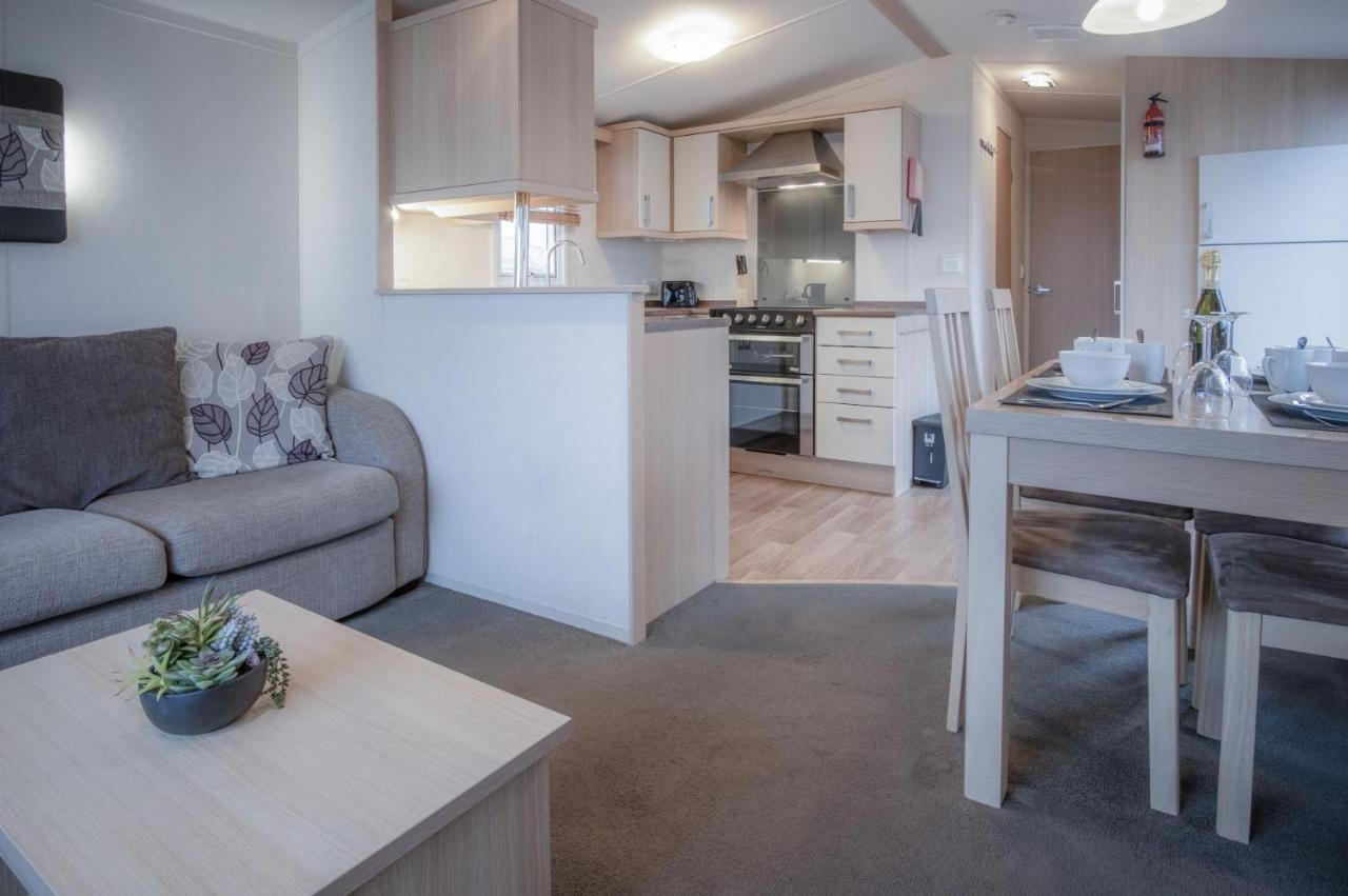Ty Moselle 12 - 2 Bedroom Holiday Home - Амрот Екстериор снимка