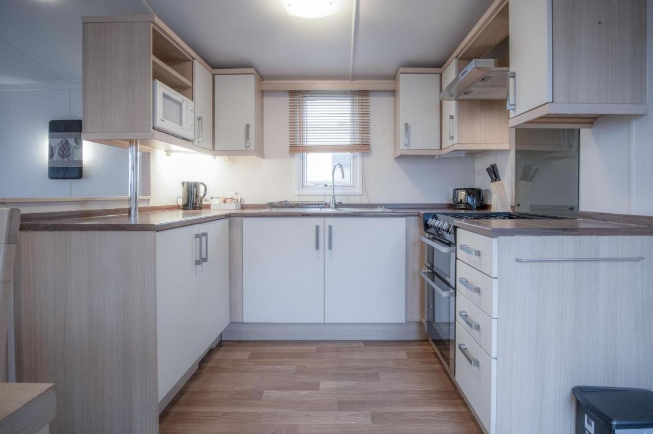 Ty Moselle 12 - 2 Bedroom Holiday Home - Амрот Екстериор снимка